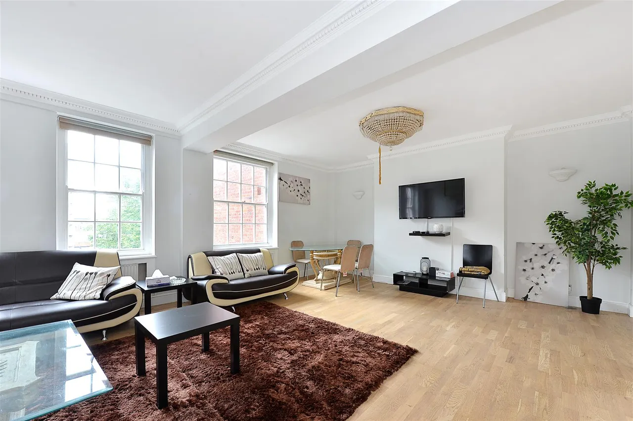 Portman Square, Marylebone, W1H, photo 3