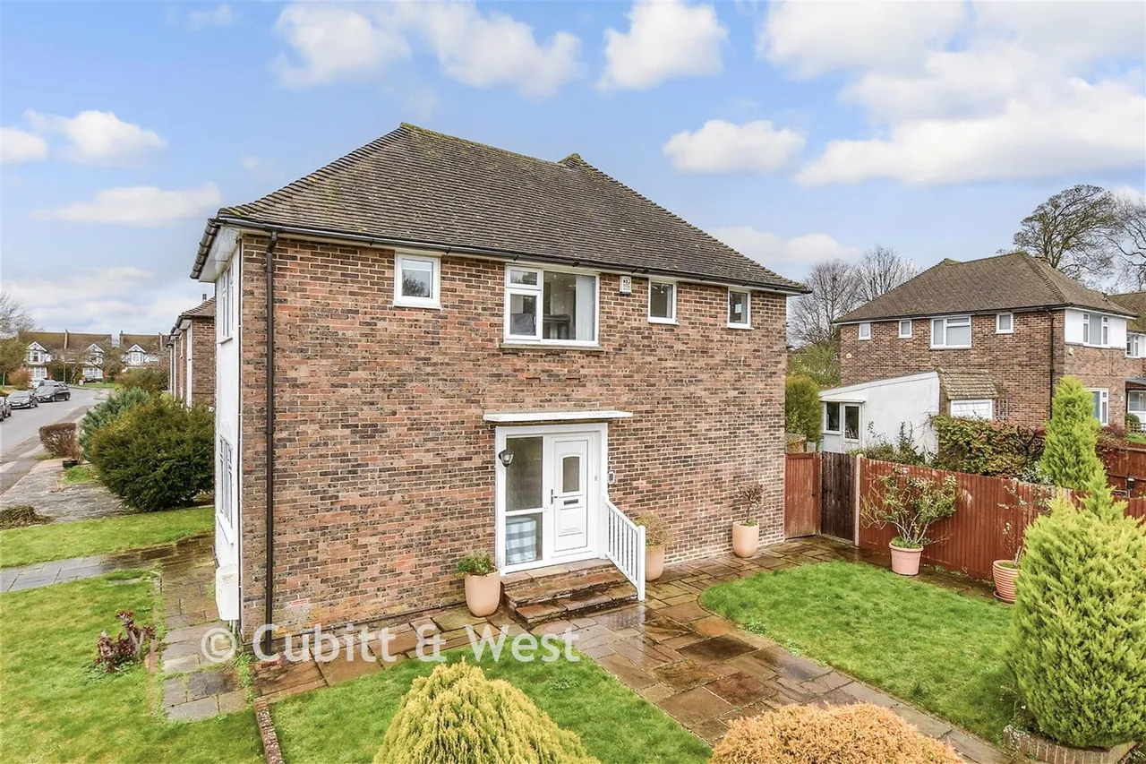 Courtlands Crescent, Banstead, SM7, photo 11