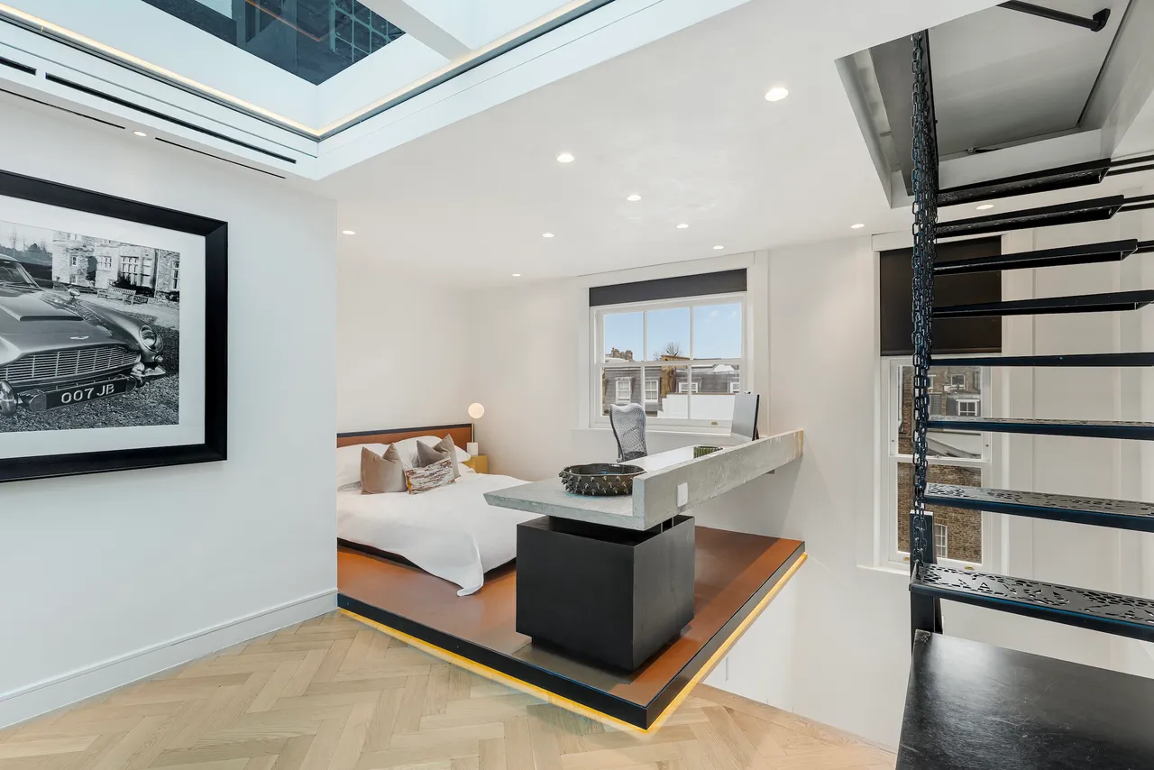 Ledbury Road, Notting Hill, London, photo 12