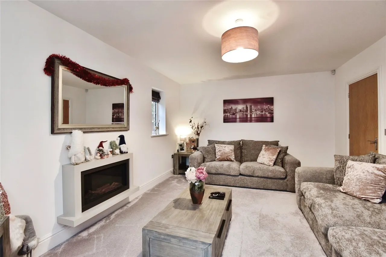 Long Croft Close, Holmes Chapel, Crewe, Cheshire, CW4, photo 6