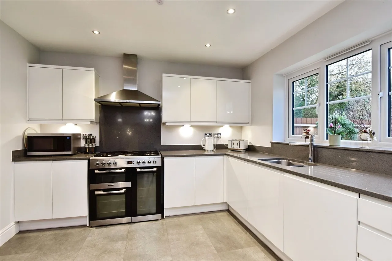 Long Croft Close, Holmes Chapel, Crewe, Cheshire, CW4, photo 11