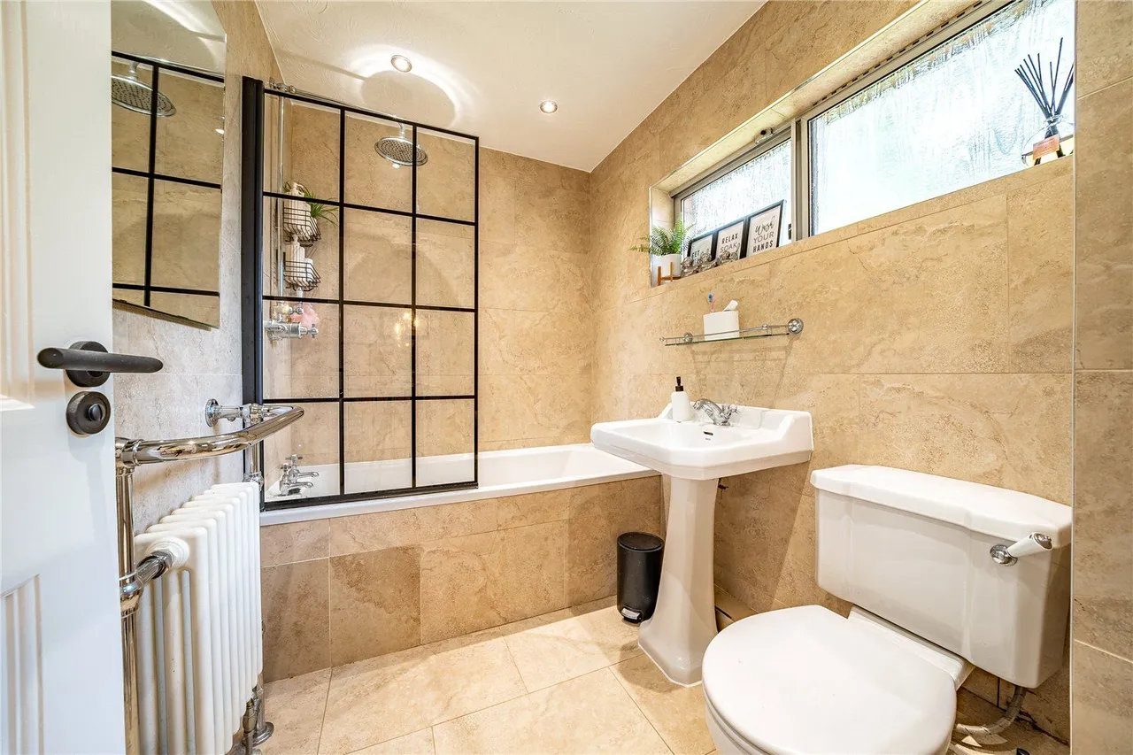 West Avenue, Roundhay, LS8, photo 11