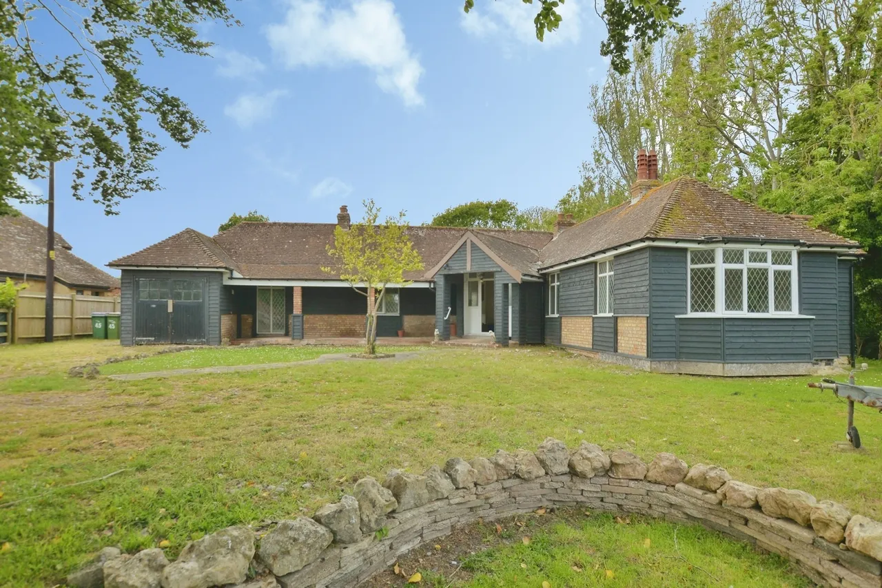 4 bed house for sale — Hythe Road, Dymchuch, Kent, TN29