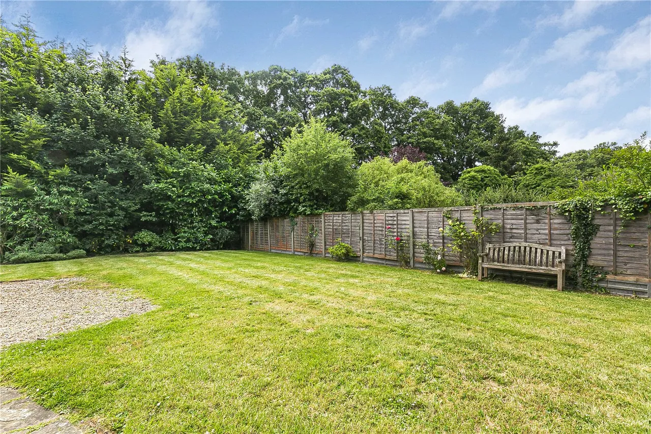 Kentish Lane, Brookmans Park, Hertfordshire, AL9 6NG, photo 19