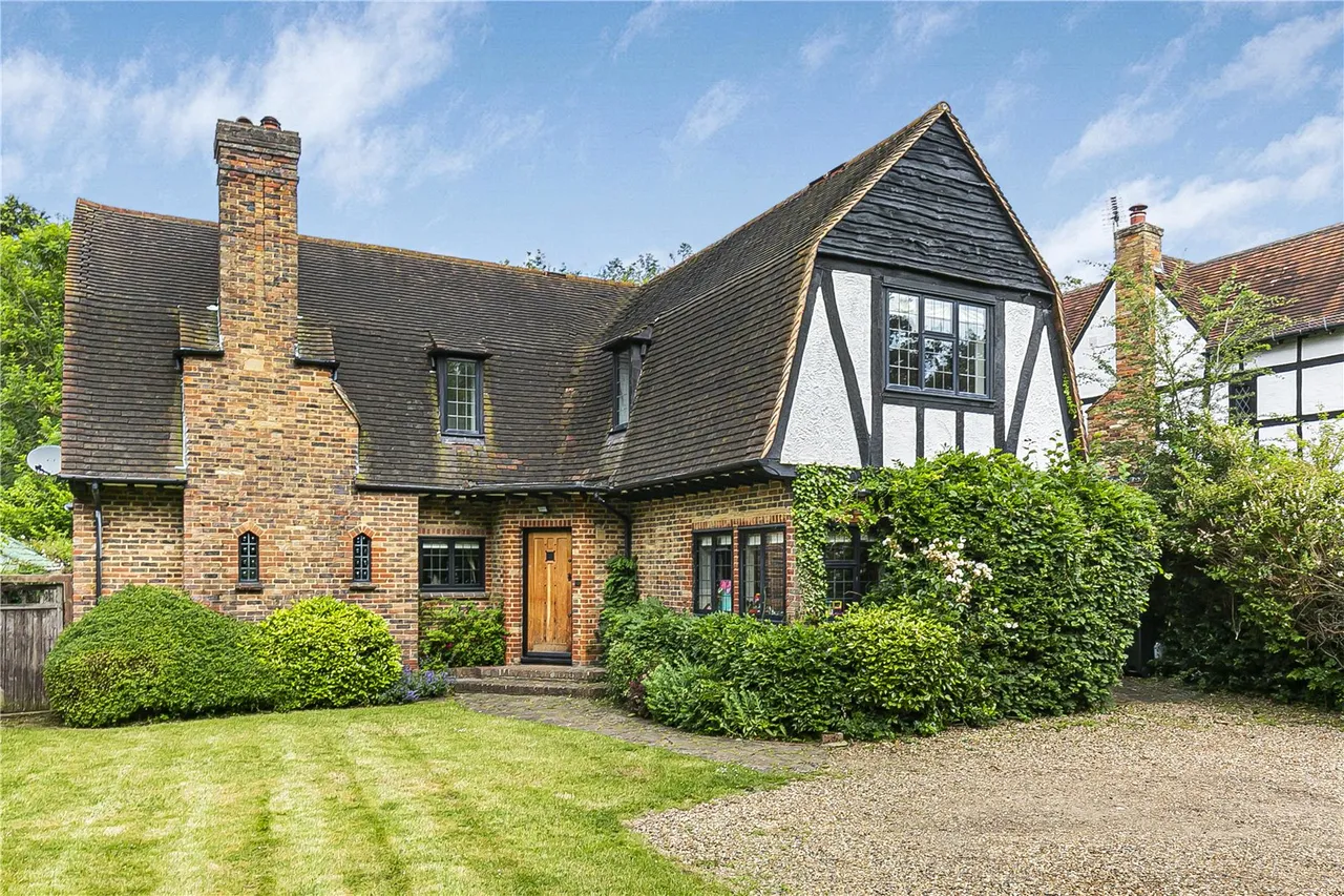 Kentish Lane, Brookmans Park, Hertfordshire, AL9 6NG, photo 2