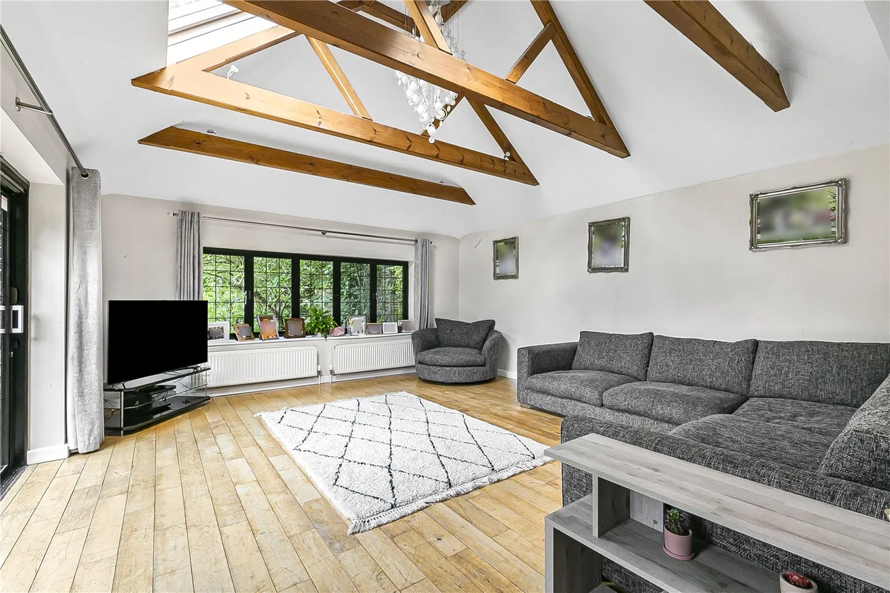 Kentish Lane, Brookmans Park, Hertfordshire, AL9 6NG, photo 7