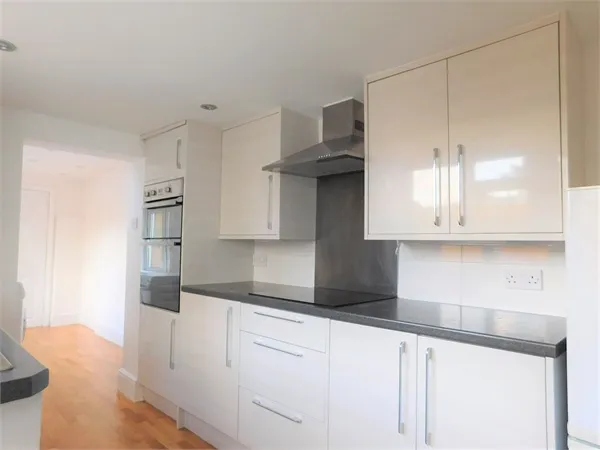 Pole Hill Road, Uxbridge, Greater London, UB10 0PZ, photo 7