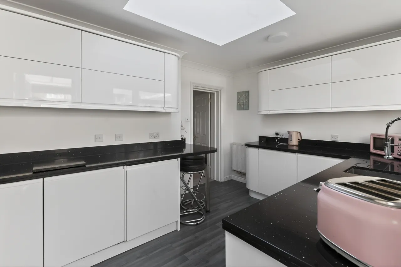 Shirley Close, Shoreham-By-Sea, BN43, photo 2