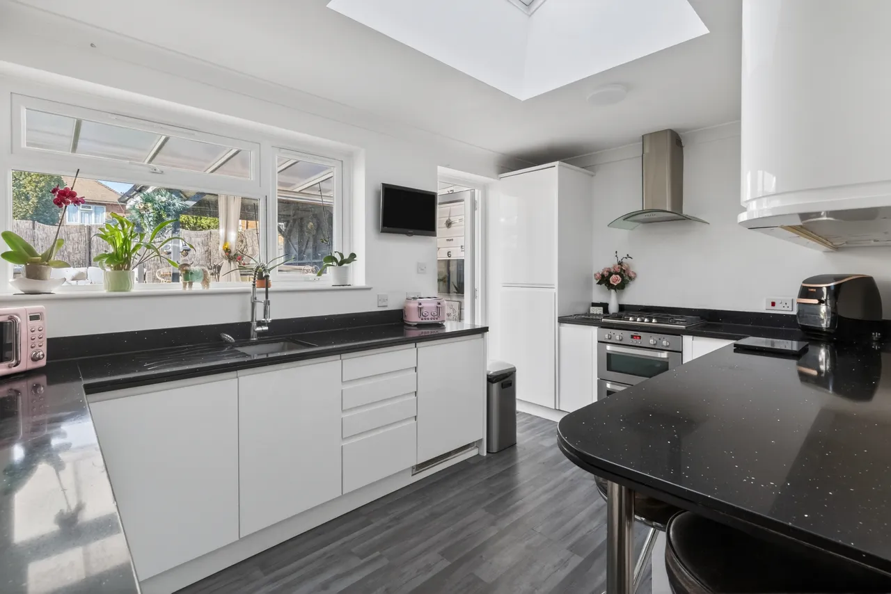 4 bed house for sale, Shirley Close, Shoreham-By-Sea, BN43