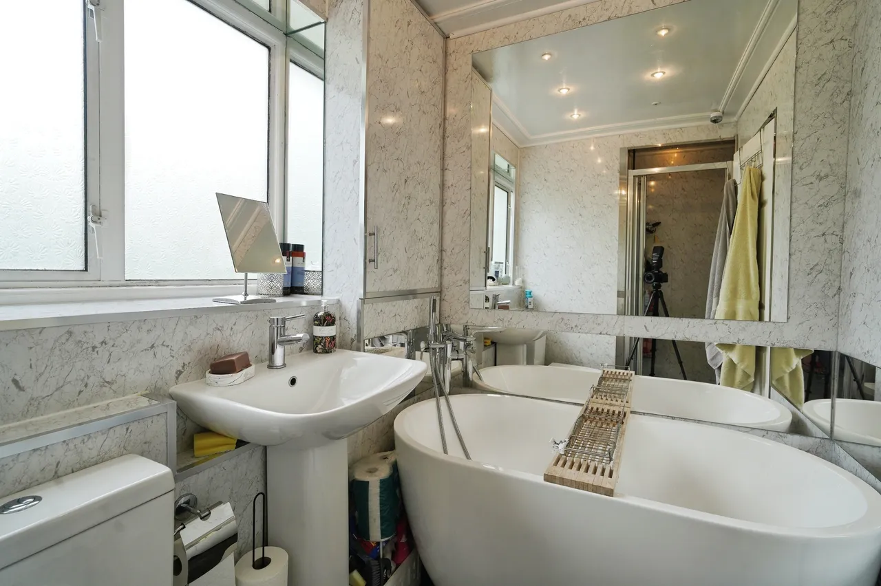 Helmsdale Close, Romford, RM1, photo 22