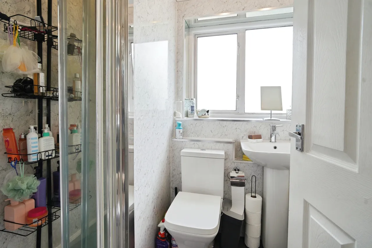 Helmsdale Close, Romford, RM1, photo 23