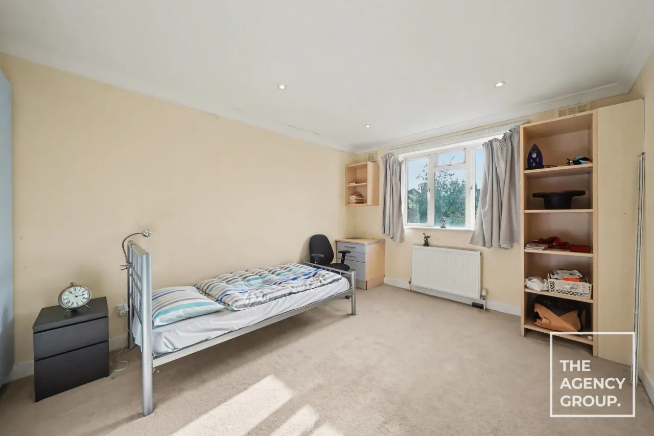 Fordwych Road, London, NW2, photo 8