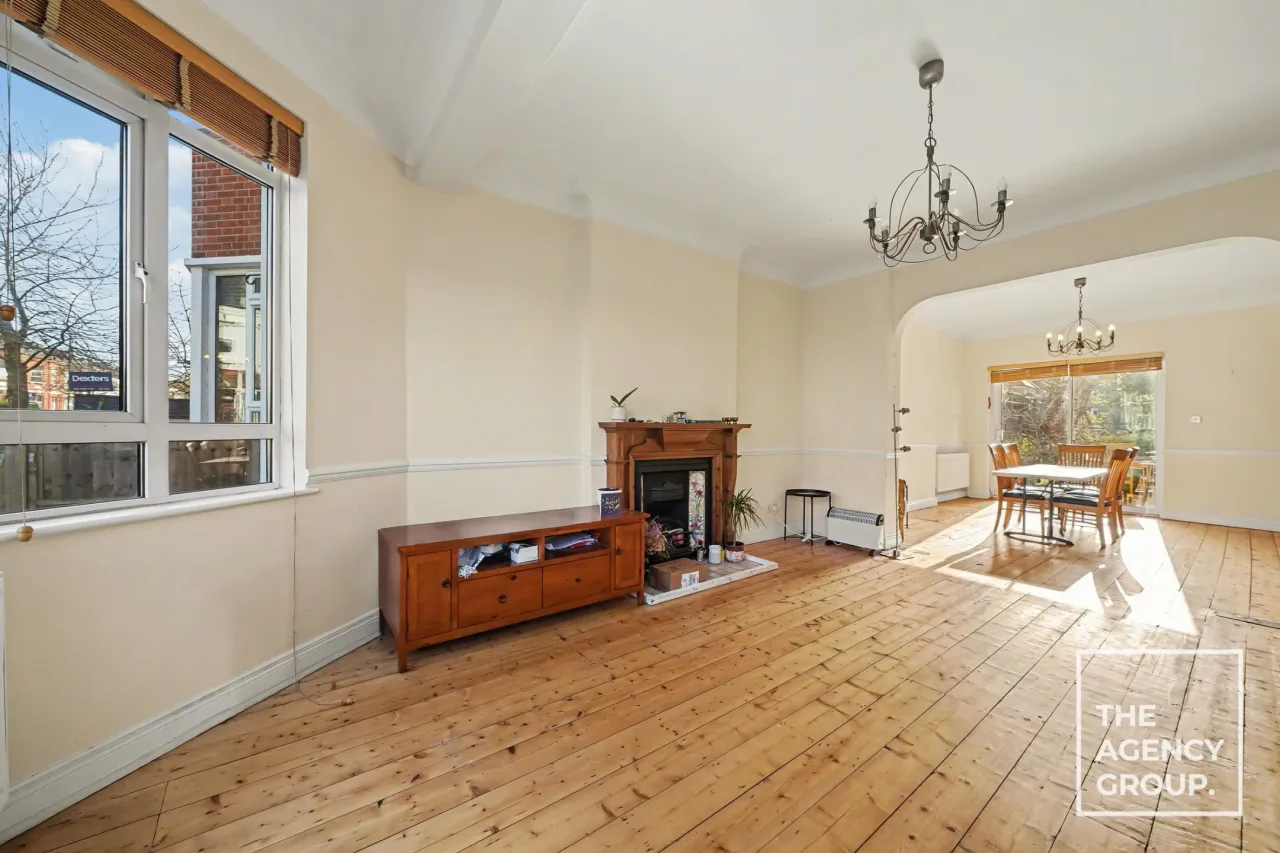 Fordwych Road, London, NW2, photo 2