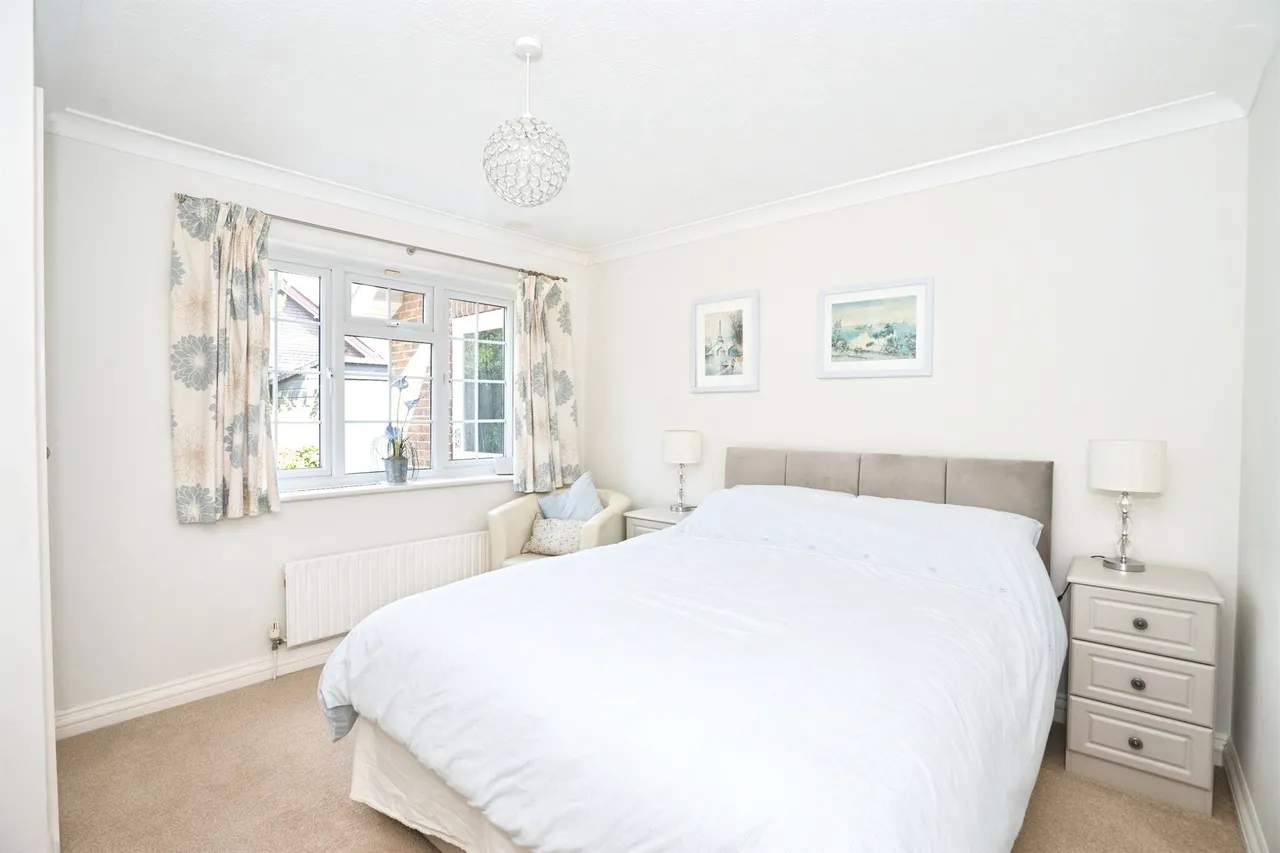 St. Peters Road, Seaford, BN25, photo 10