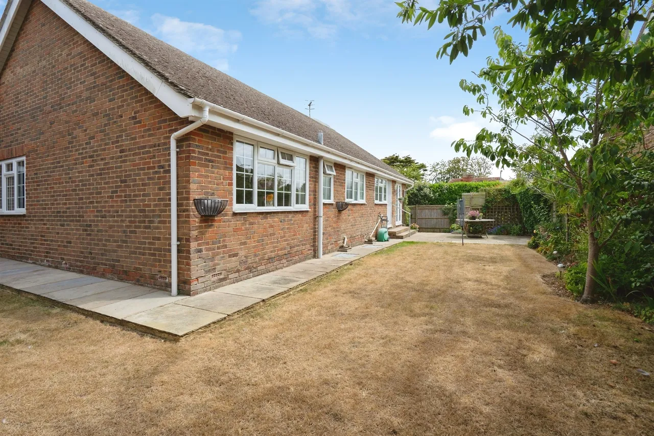 St. Peters Road, Seaford, BN25, photo 20