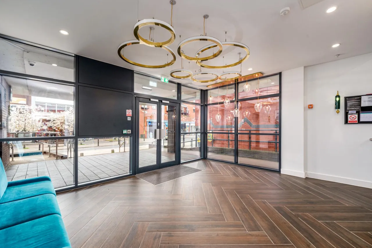 High Street, Birmingham, B17, photo 14