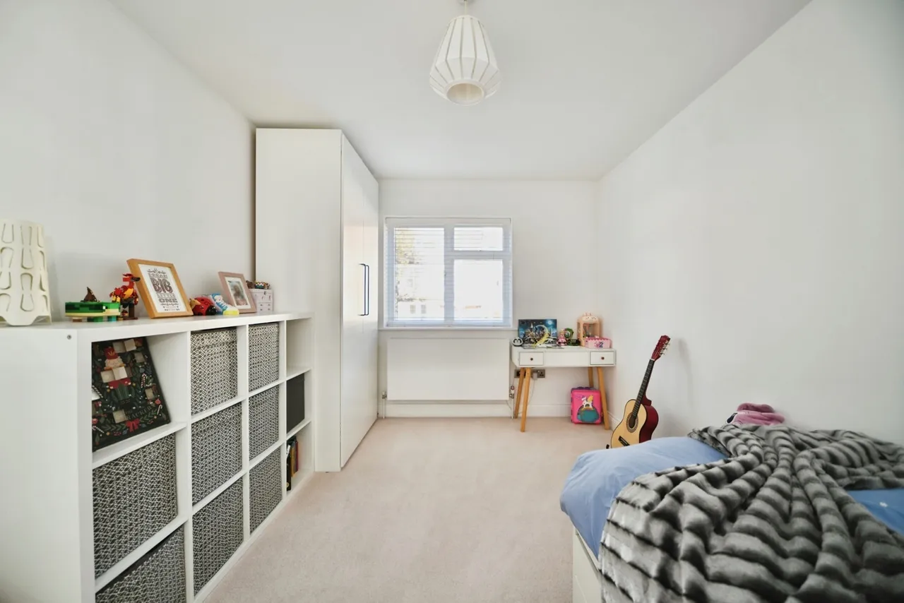 The Limes Avenue, London, N11, photo 10