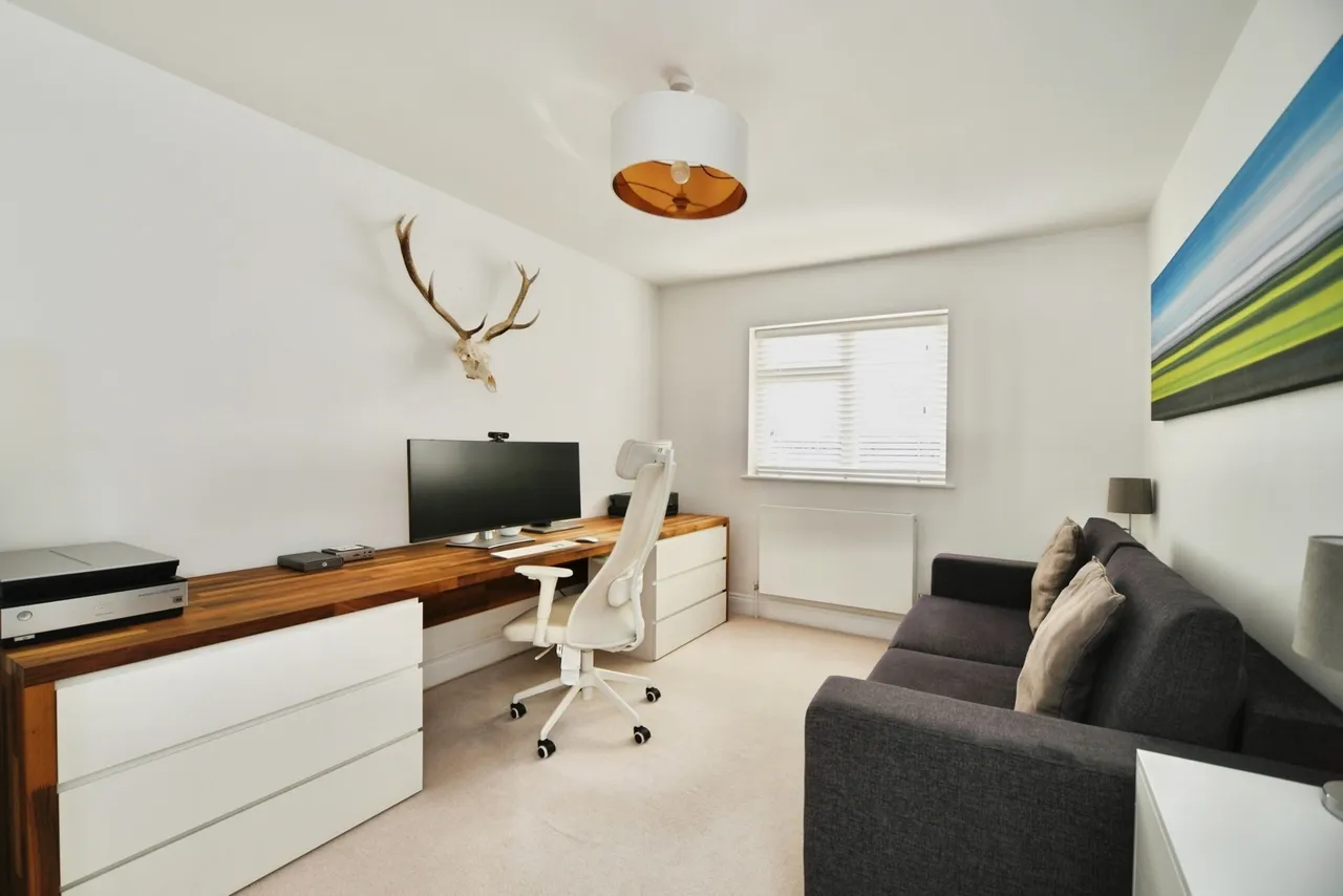 The Limes Avenue, London, N11, photo 9