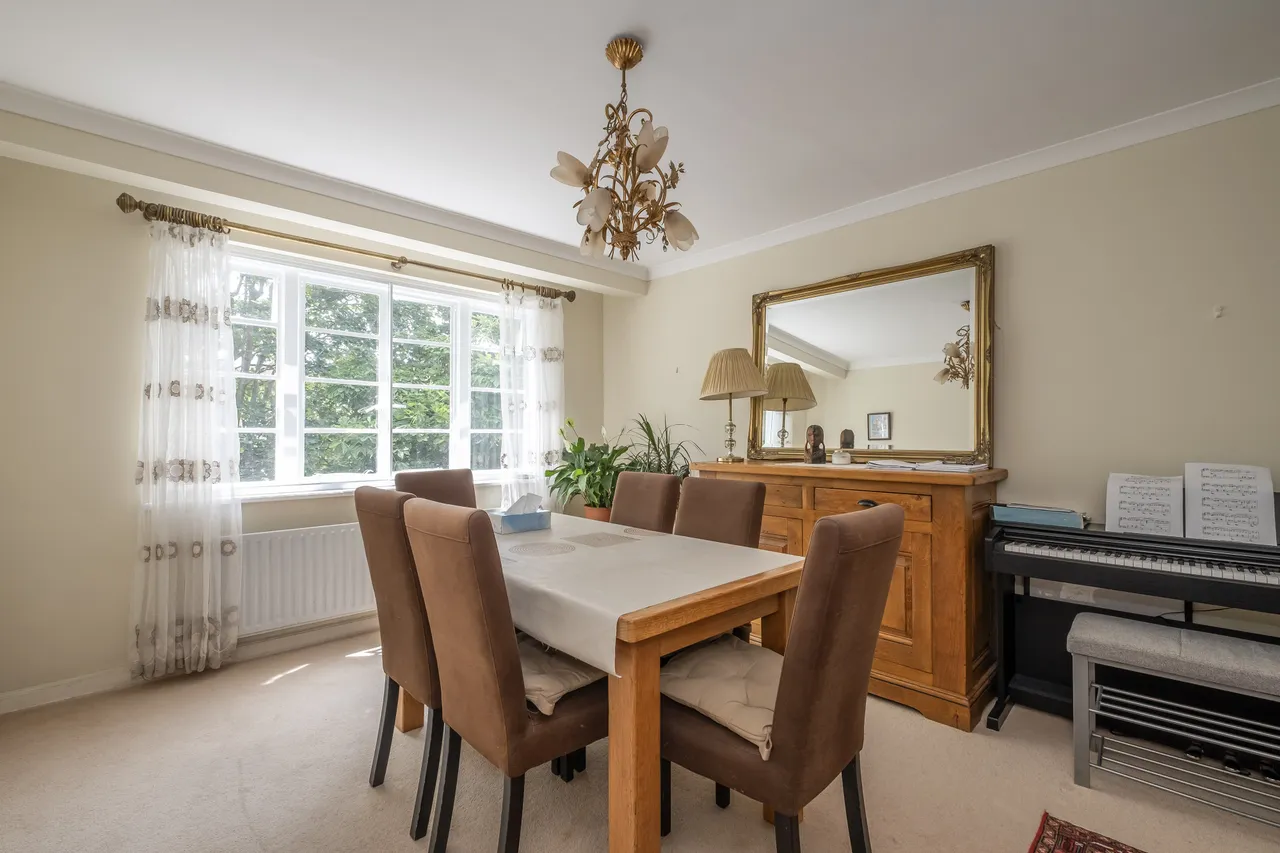 Roehampton Close, London, SW15, photo 7
