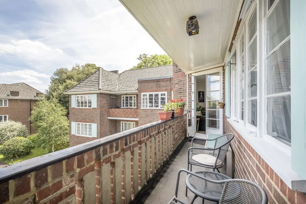 Roehampton Close, London, SW15, photo 5