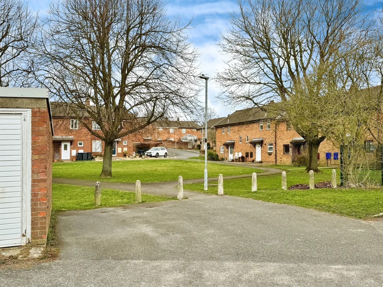 Brickley Lane, Devizes, SN10, photo 2