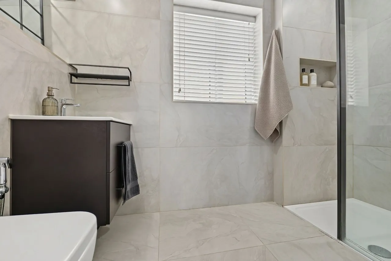 Barmouth Avenue, Leicester, LE2, photo 22