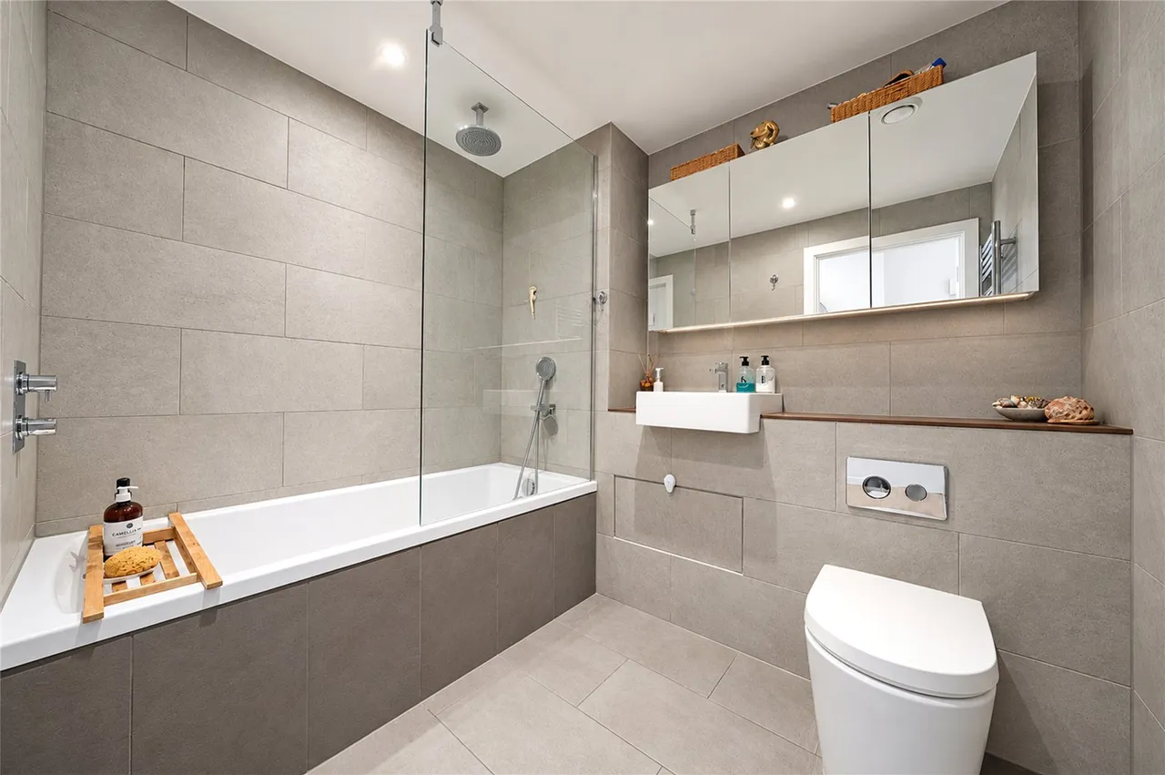 Hawthorne Crescent, London, SE10, photo 14