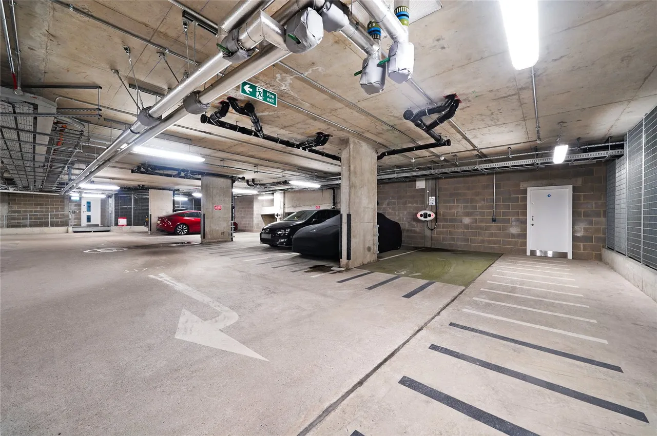 Hawthorne Crescent, London, SE10, photo 19