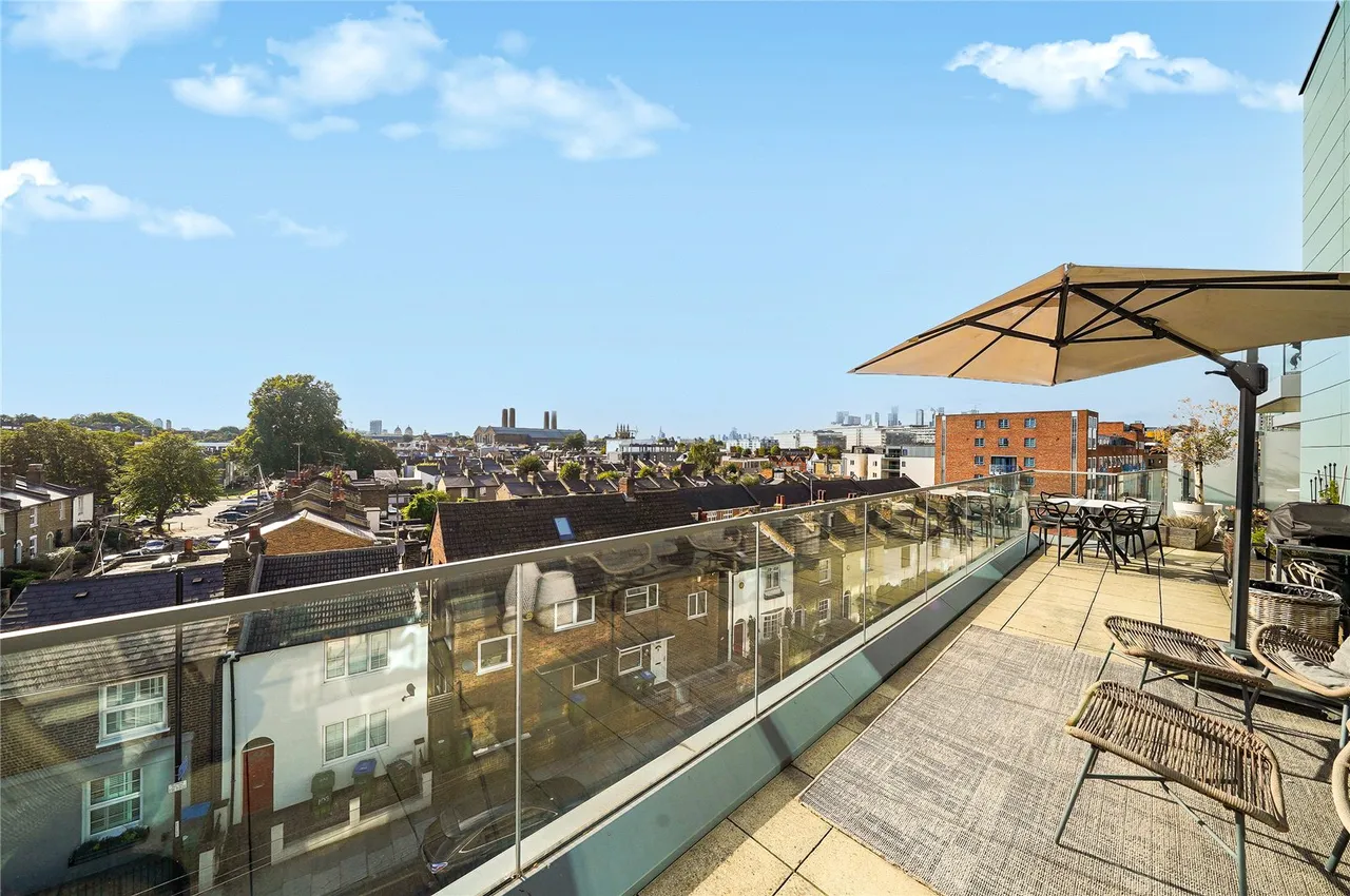 Hawthorne Crescent, London, SE10, photo 5