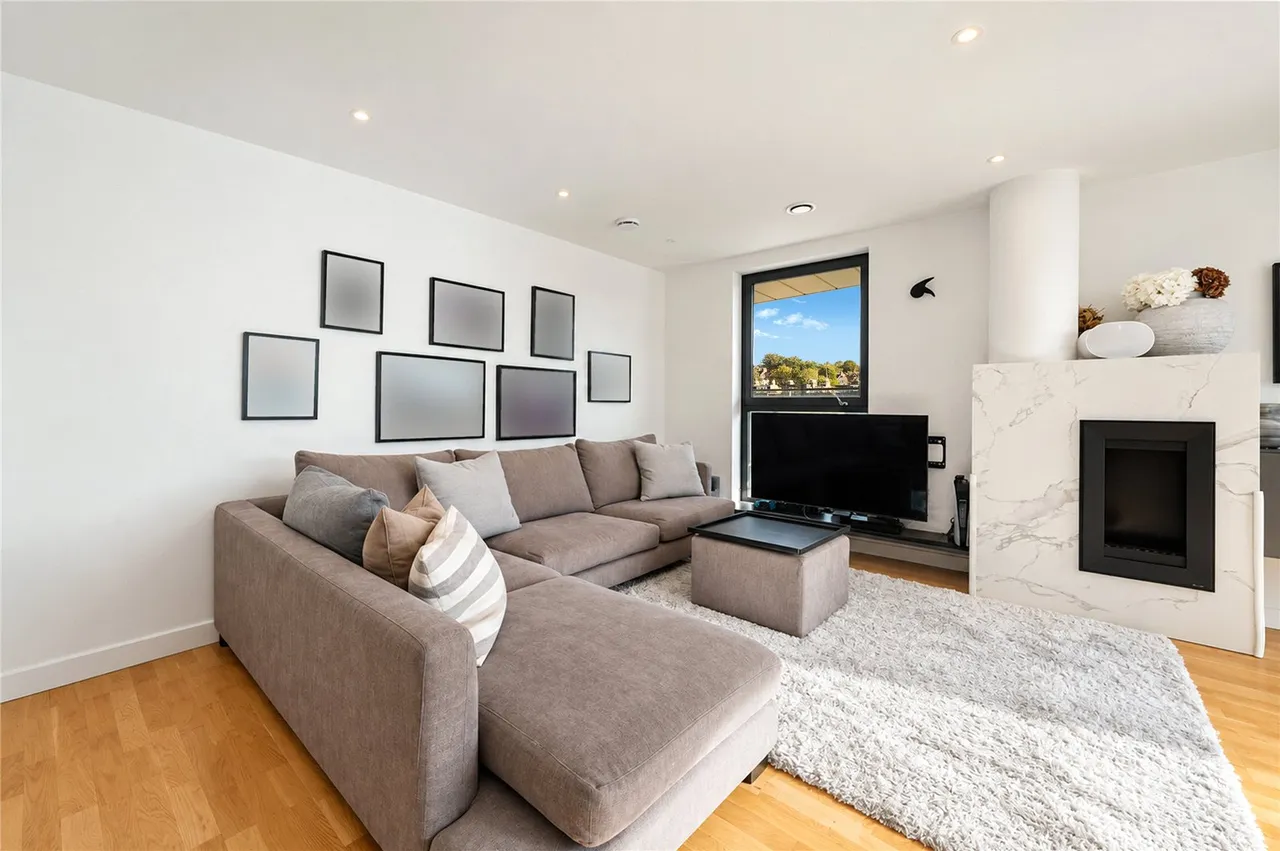 Hawthorne Crescent, London, SE10, photo 6