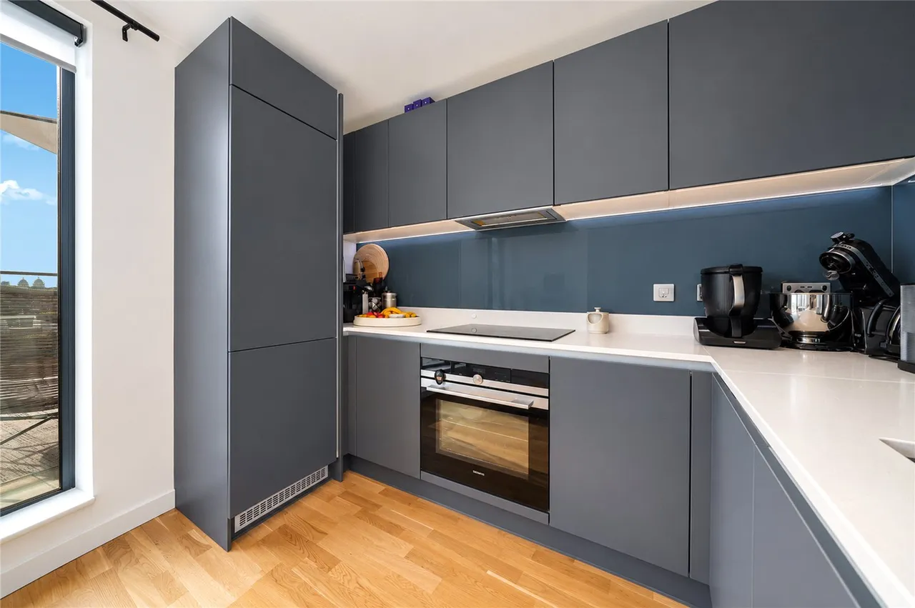 Hawthorne Crescent, London, SE10, photo 8