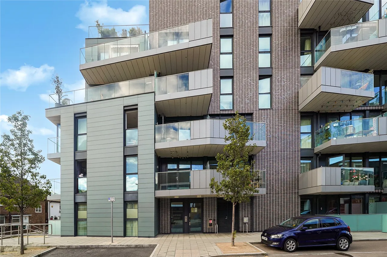 Hawthorne Crescent, London, SE10, photo 22