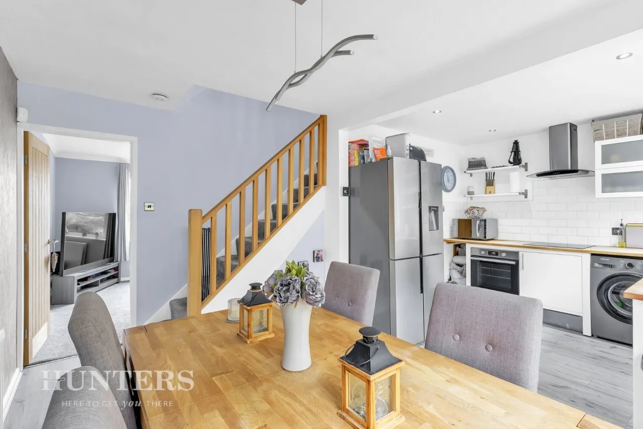 Whittaker Drive, Smithy Bridge, OL15, photo 7
