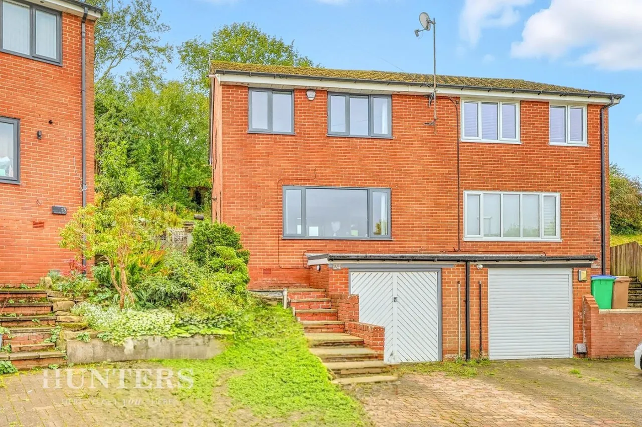 3 bed house for sale, Whittaker Drive, Smithy Bridge, OL15