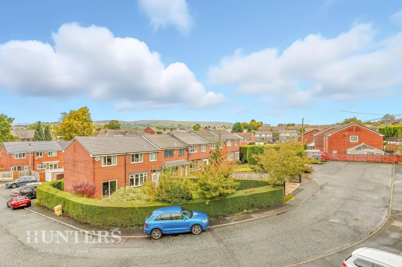 Whittaker Drive, Smithy Bridge, OL15, photo 16