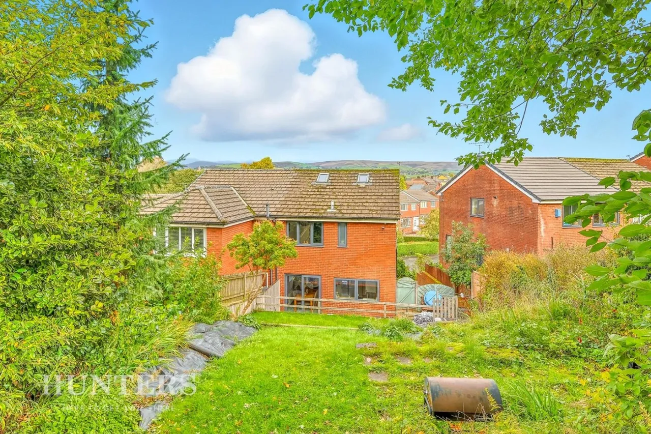 Whittaker Drive, Smithy Bridge, OL15, photo 19