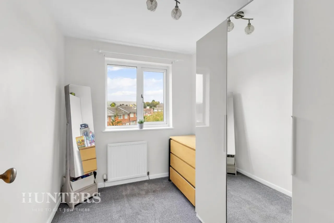 Whittaker Drive, Smithy Bridge, OL15, photo 13