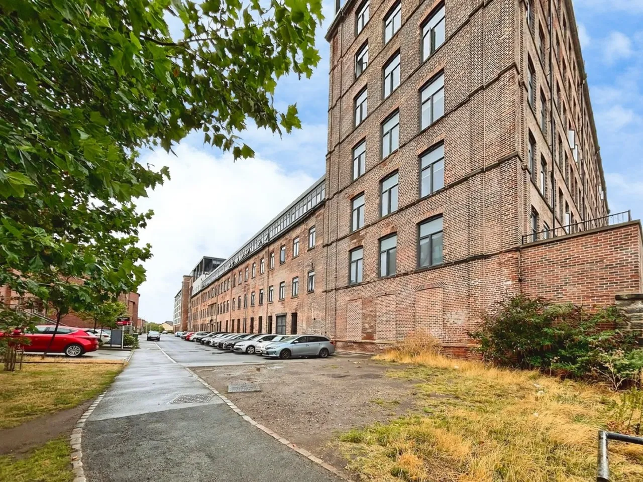 2 bed flat for sale, Victoria Riverside, LS10