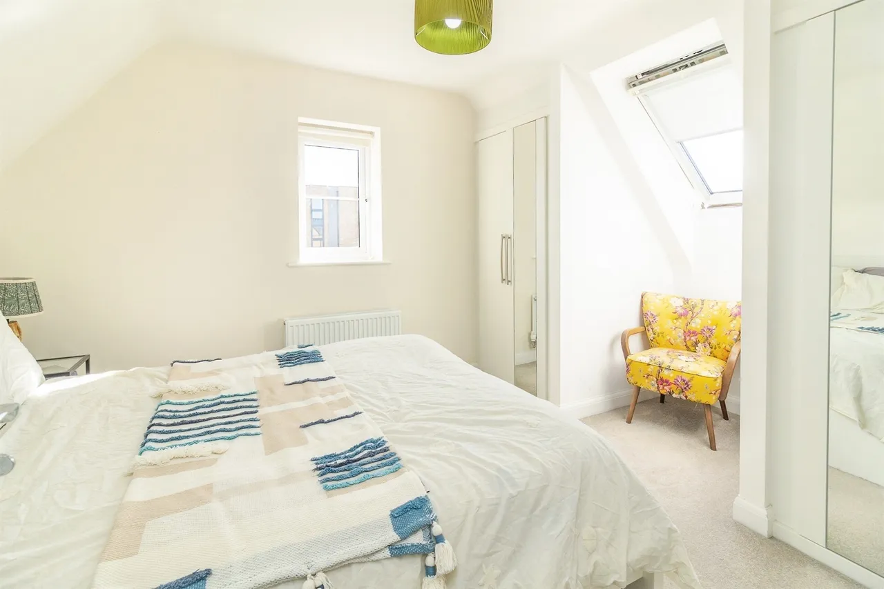 Peninsular Court, Brooklands, MK10, photo 17