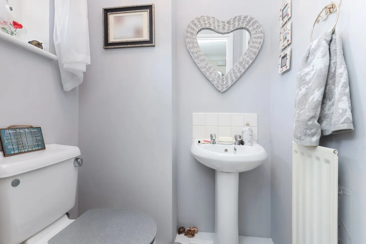 Rossland Gardens, Bishopton, Renfrewshire, PA7, photo 9