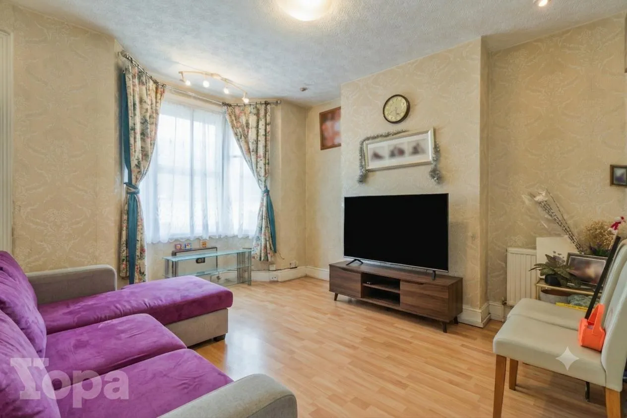 South Road, Erith, DA8, photo 2