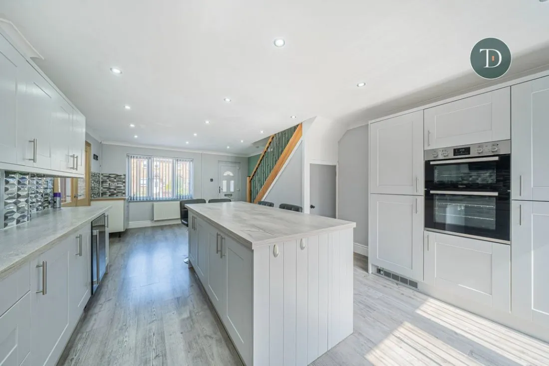 Apple Tree Grove, Great Sutton, CH66 2XF, photo 4
