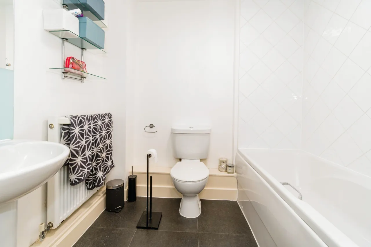 James Weld Close, Banister Park, SO15, photo 11