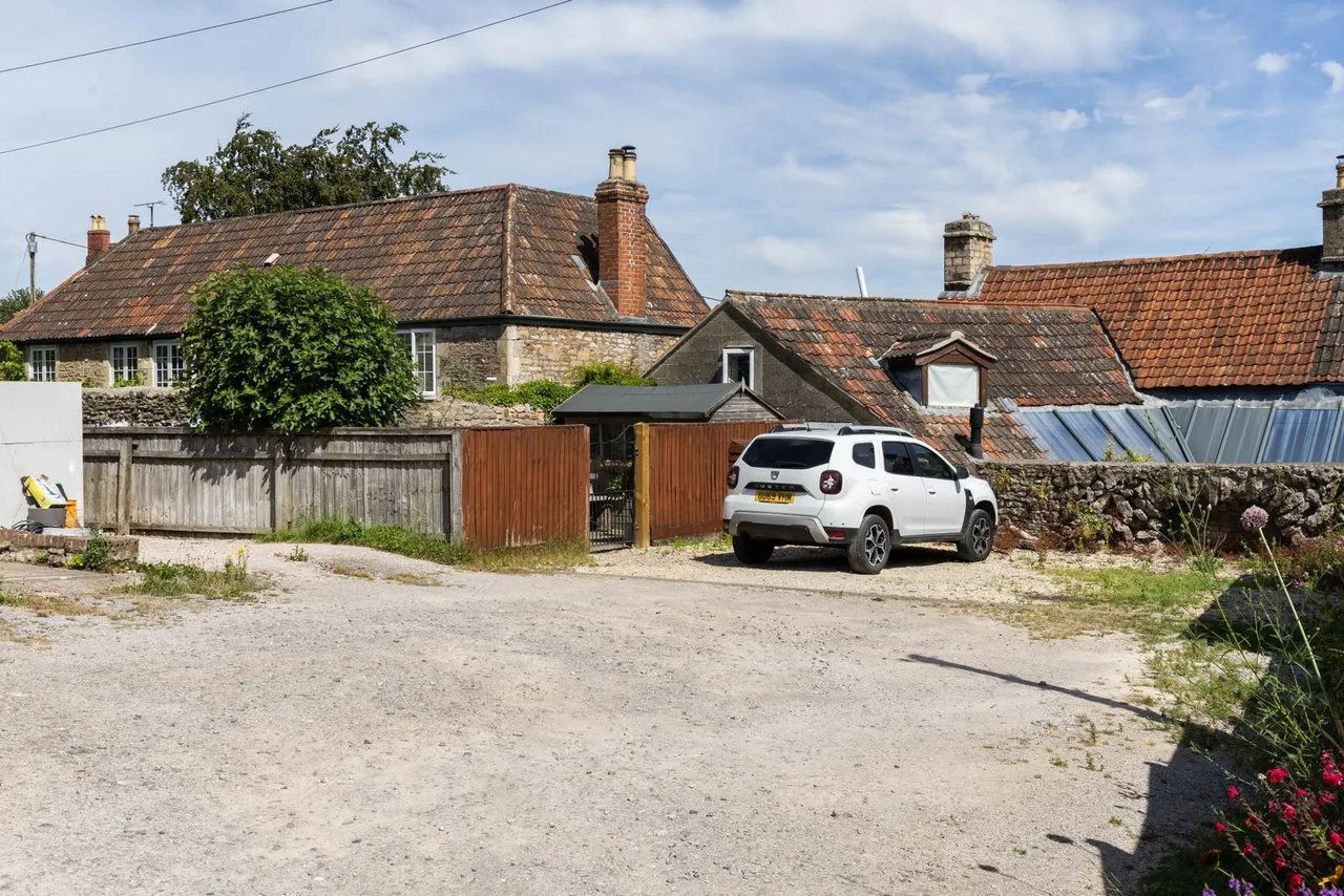 High Street, Nunney, BA11, photo 21