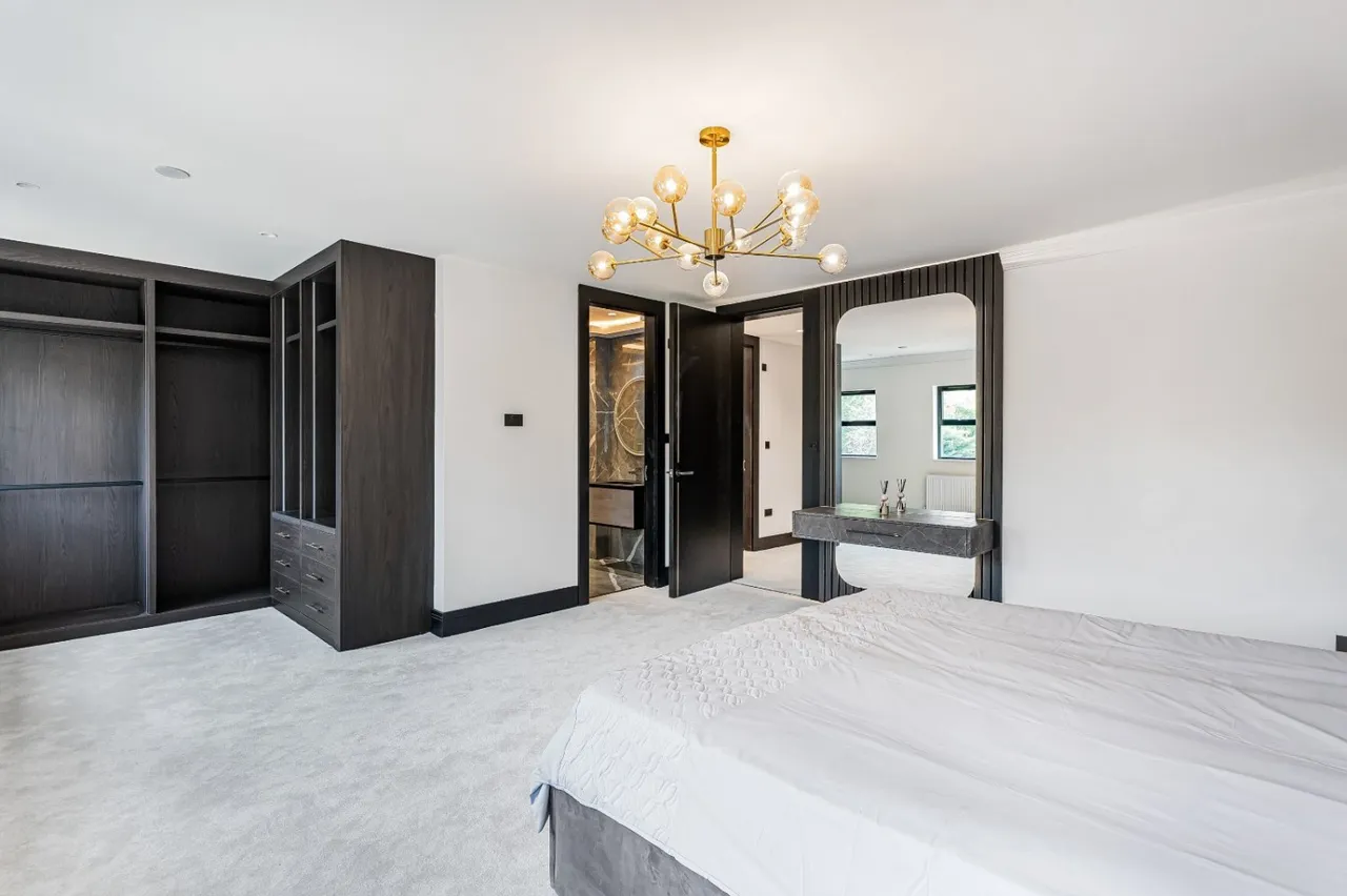 Pipers Green Lane, Edgware, HA8, photo 10
