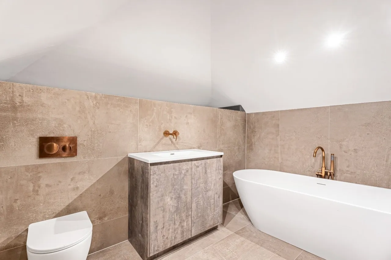 Pipers Green Lane, Edgware, HA8, photo 19