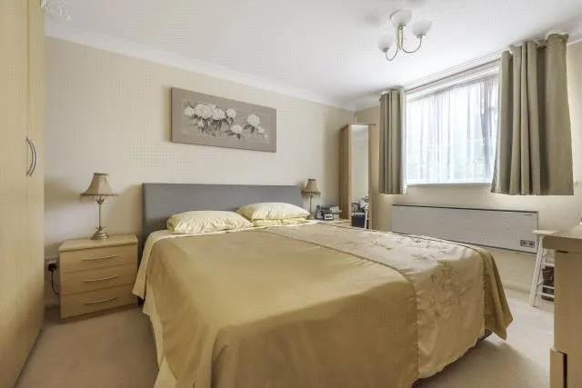 Armadale Court, Reading, RG30, photo 5