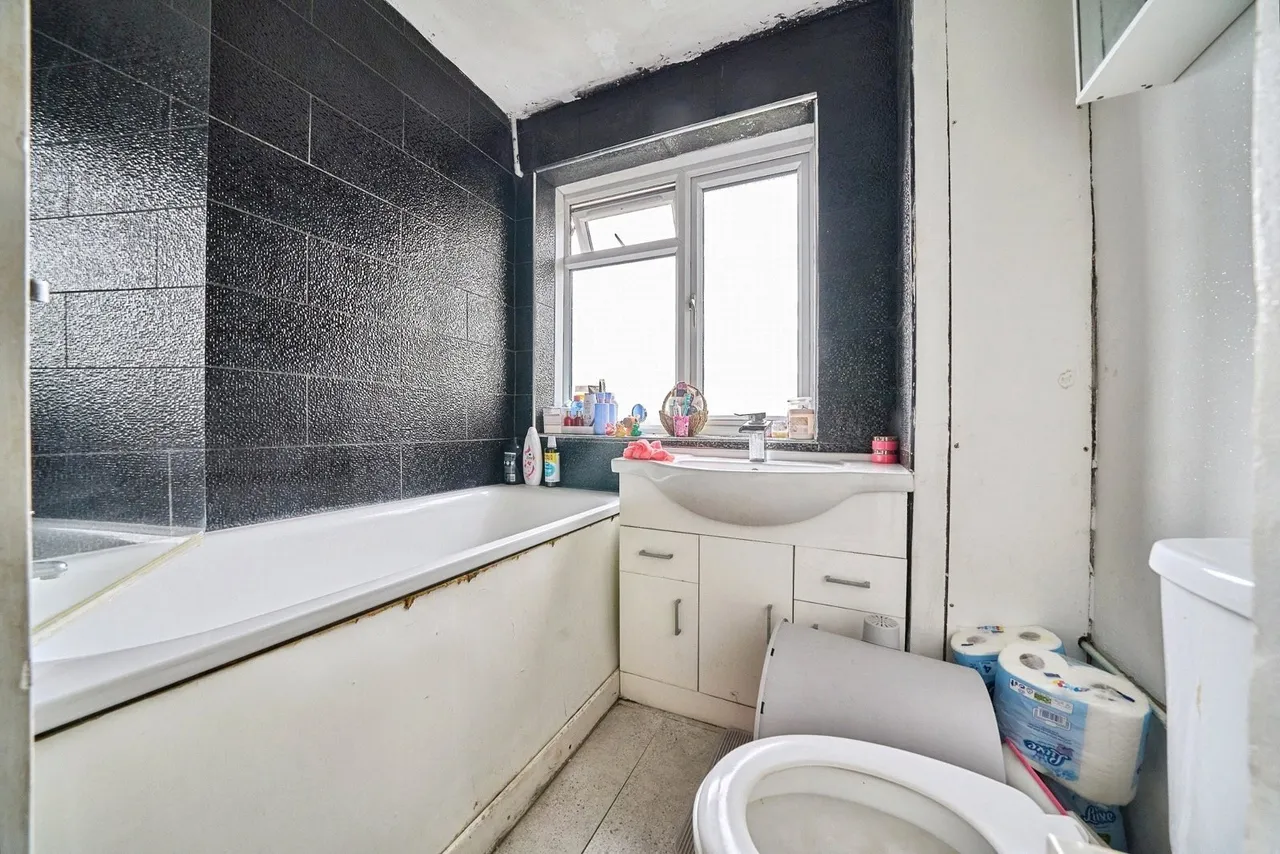 Forest Street, London, E7, photo 12
