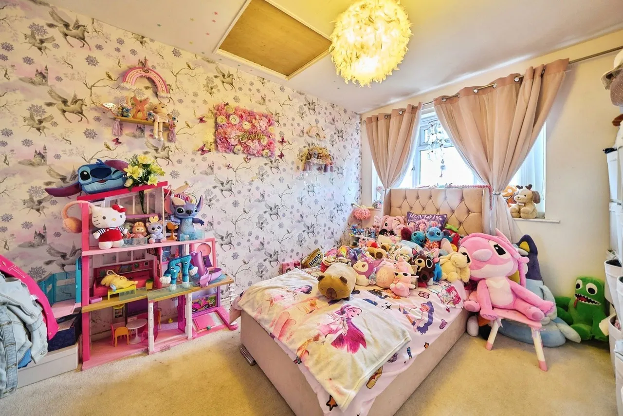 Forest Street, London, E7, photo 13