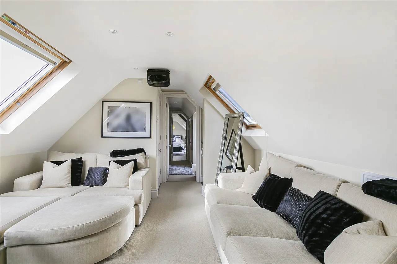 Beech Hill Avenue, Hadley Wood, EN4 0LN, photo 24
